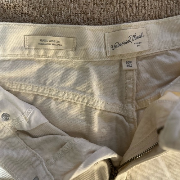 Women’s Universal Thread Relaxed Wide Leg Light Wash Cream Pants - Picture 2 of 4